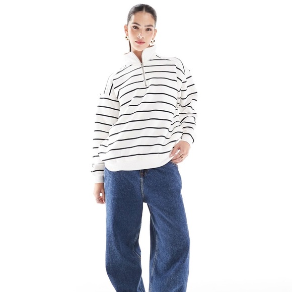 Cotton On Oversized Collar Quarter Zip Black and White Striped Sweatshirt. Sz M - Picture 1 of 14
